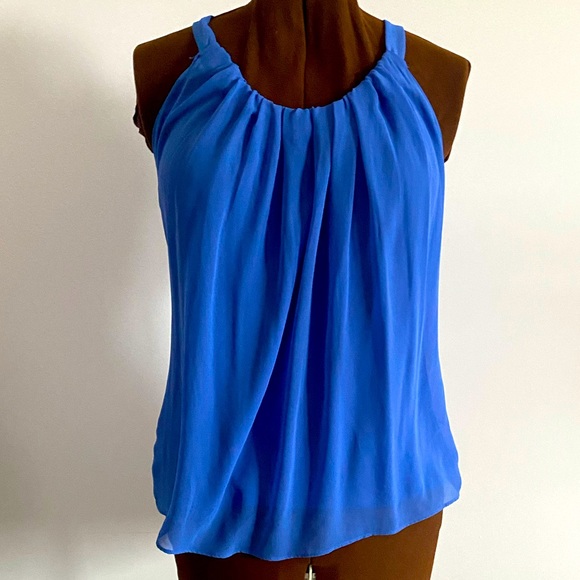 💙BANANA REPUBLIC 💙Blue Sleeveless blouse in Large! Like new condition! - Picture 6 of 11